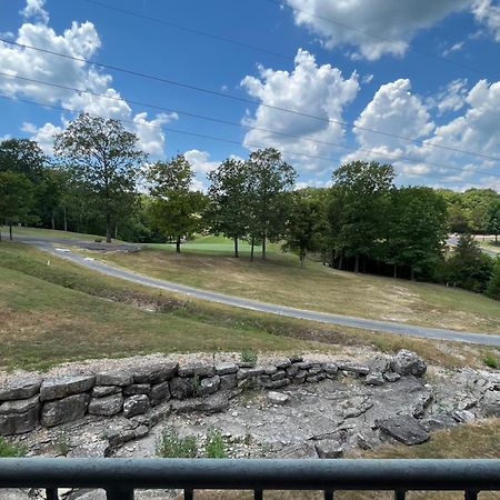 Couples Condo Retreat Overlooking Golf Course Branson West Extérieur photo