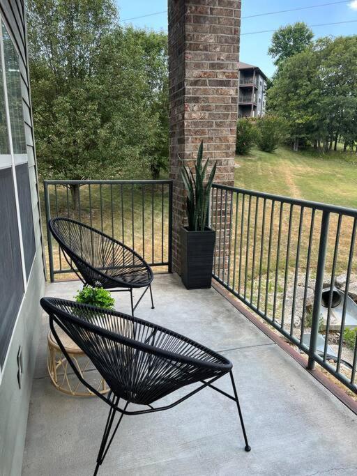 Couples Condo Retreat Overlooking Golf Course Branson West Extérieur photo